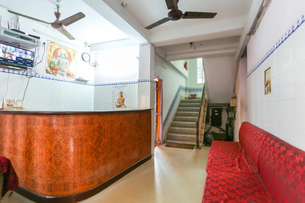 Oyo 67789 Hotel Savera Ahmedabad Exterior foto